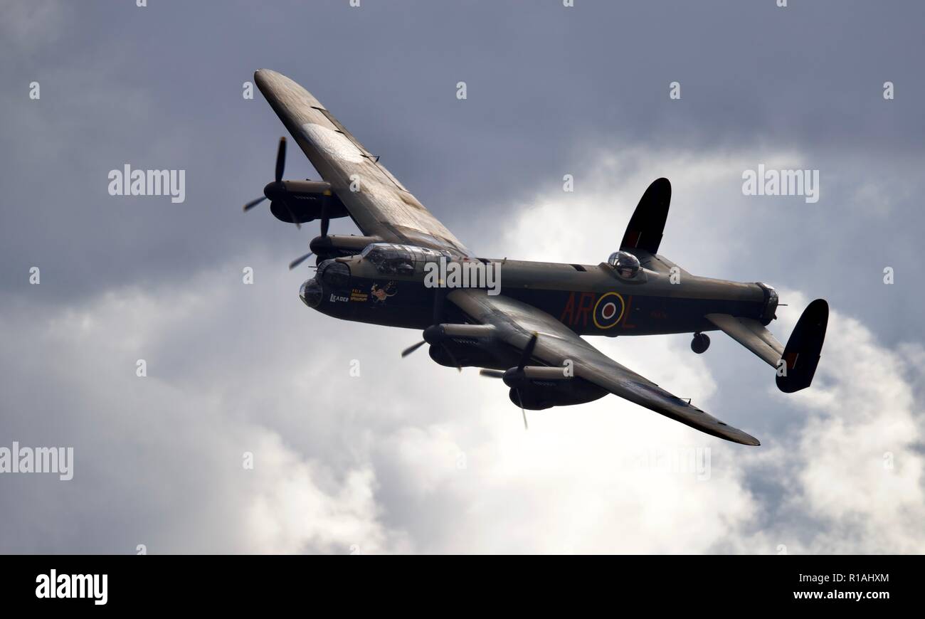 Avro Lancaster BBMF (PA474) volant à l'Imperial War Museum Battle of Britain bourget sur le 23 septembre 2018 Banque D'Images