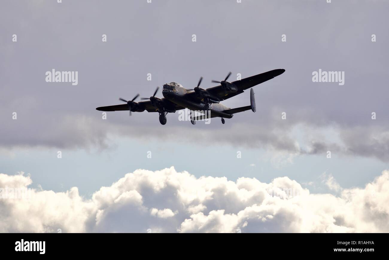 Avro Lancaster BBMF (PA474) volant à l'Imperial War Museum Battle of Britain bourget sur le 23 septembre 2018 Banque D'Images