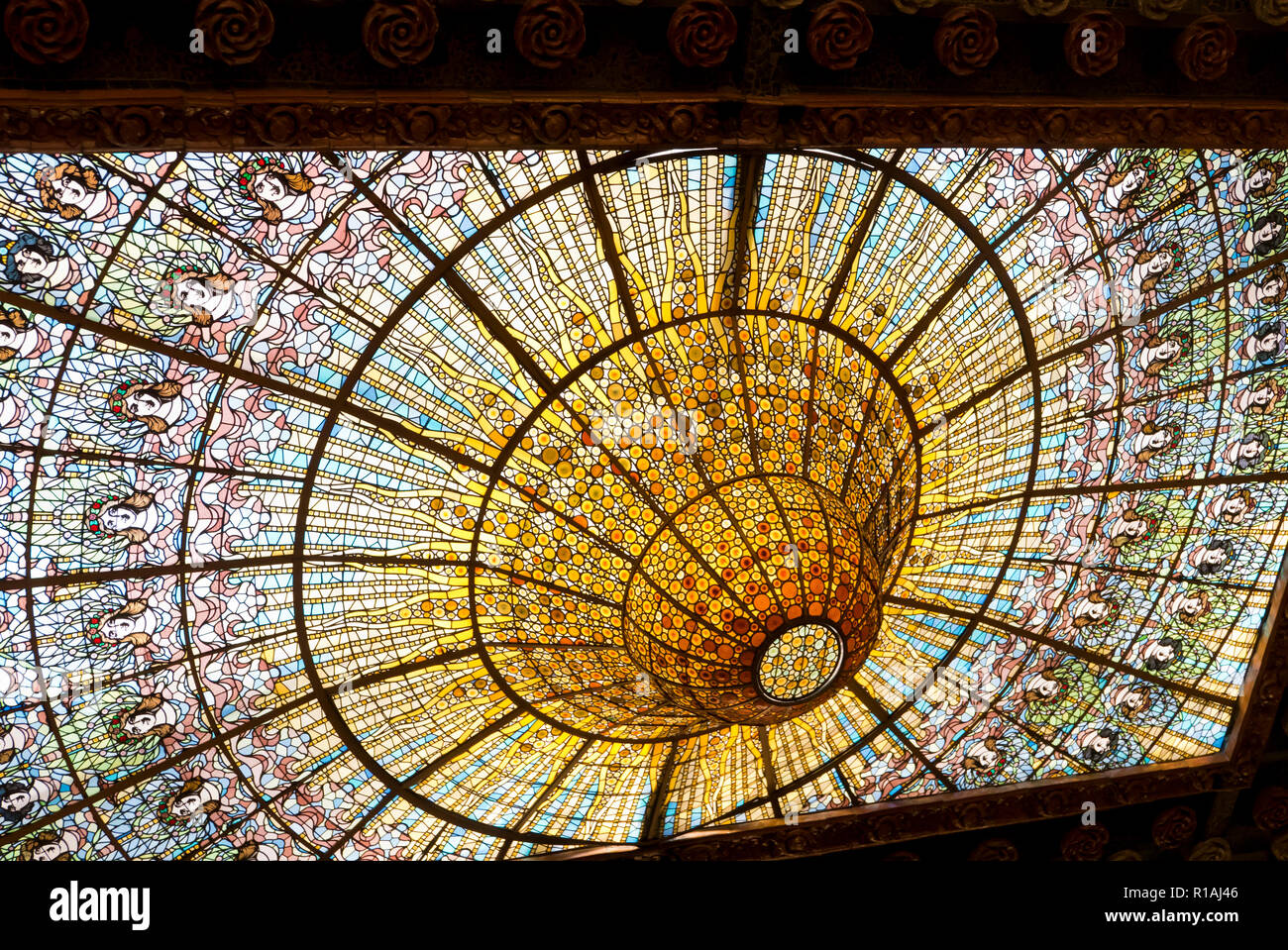 Vitraux en puits de Palau de la Musica, Barcelone, Espagne Banque D'Images