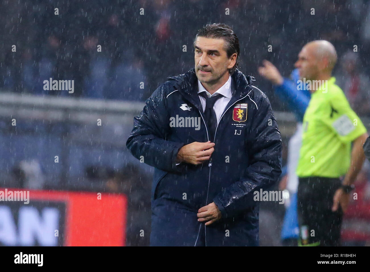 Genova, Liguria, Italie, le 10 novembre, 2018. Match de football Gênes - Naples à Luigi Ferraris de gênes Ivan Juric coach photo Credit : Antonio Balasco/Alamy Live News Banque D'Images