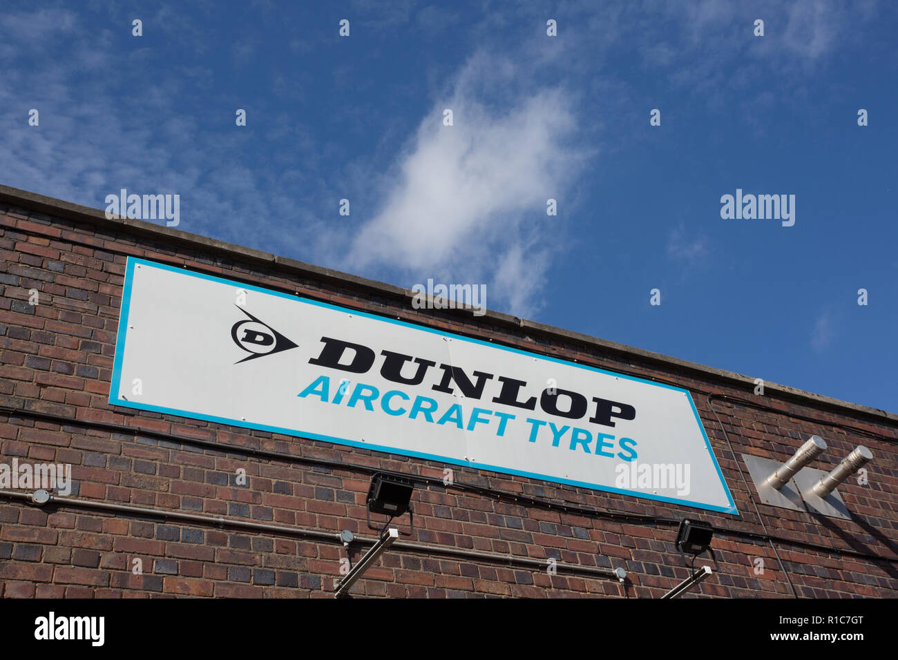 Dunlop à Argenteuil .Dunlop s'approprie aussi
