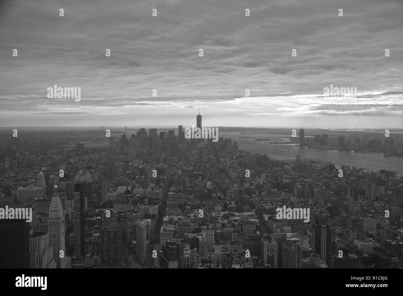 Vue du coucher de soleil de l'Empire State Building. Bienvenue à New York City. C'est New York. C'est Manhattan Banque D'Images