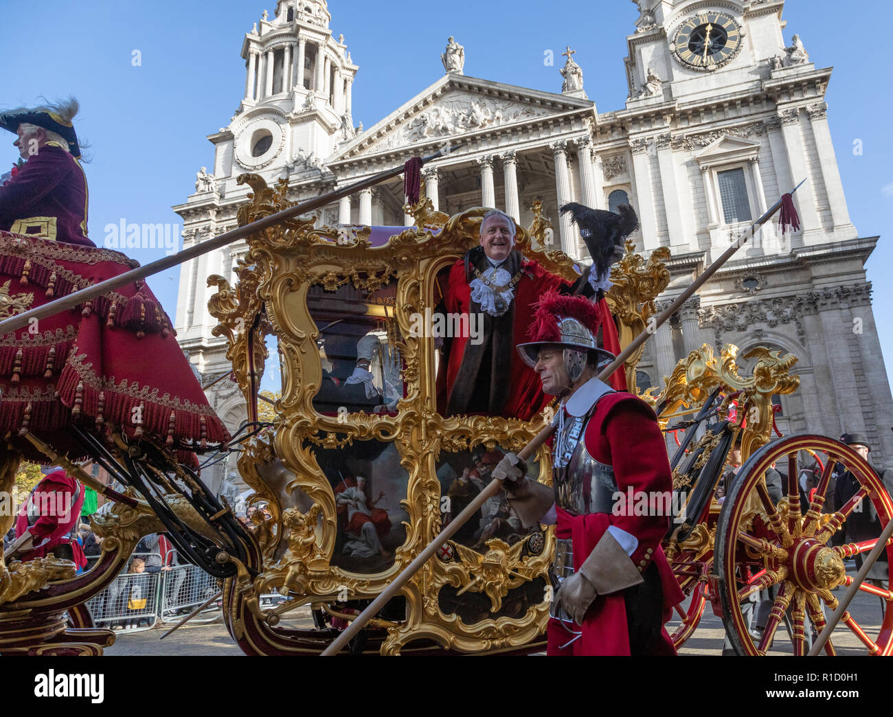 Londres, Royaume-Uni. 10 Nov, 2018. La procession pour le Seigneur Mayor's spectacle marque l'assermentation du nouveau maire de Londres. Cette année, c'est P Banque D'Images