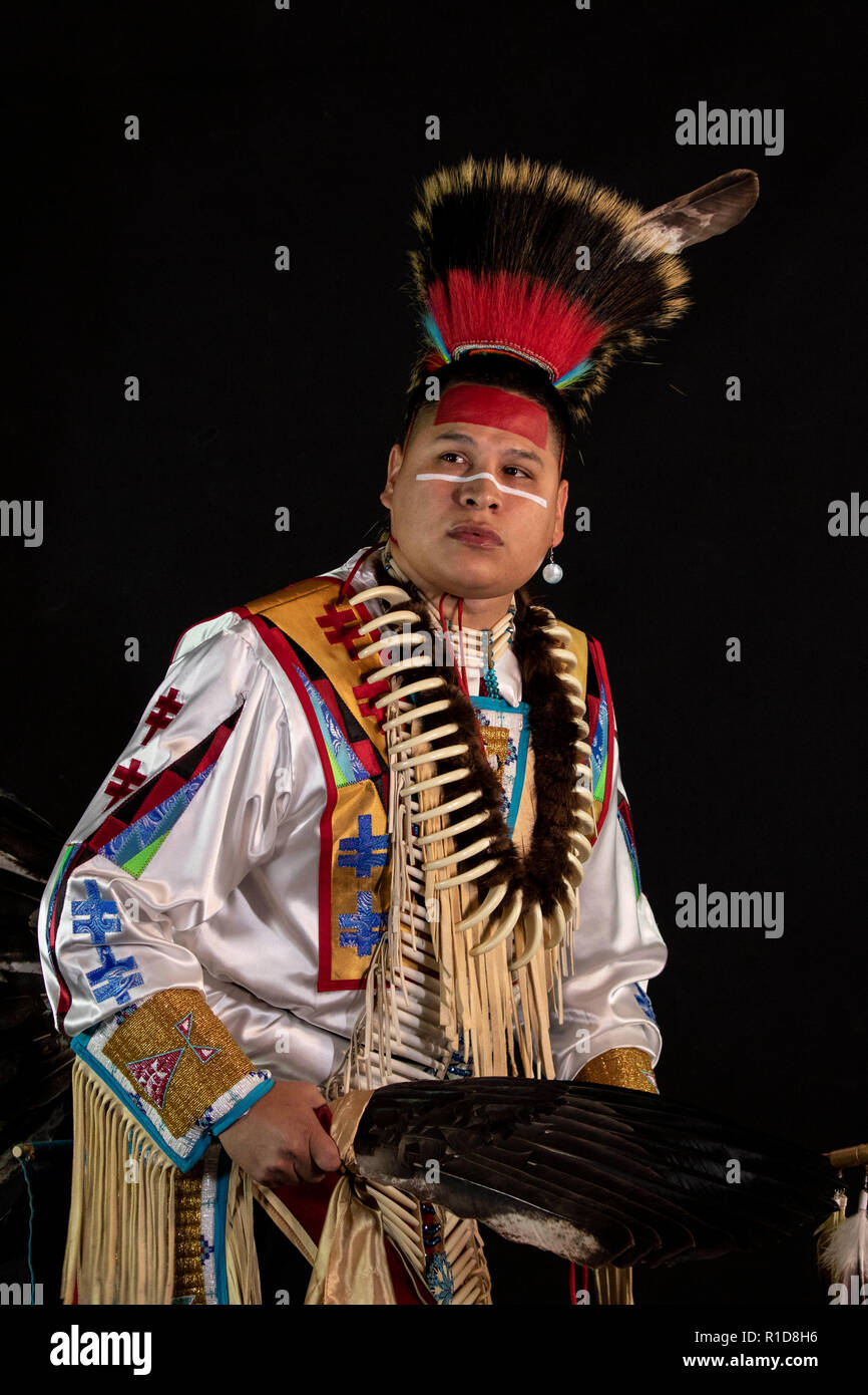Sioux lakotas en costume autochtone dans le Dakota du Sud Banque D'Images
