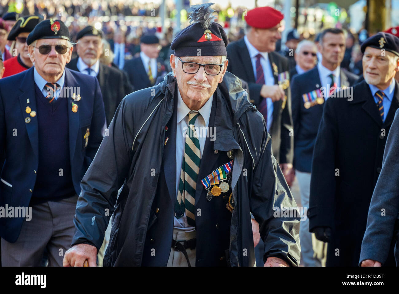 Londres, Royaume-Uni. 11 novembre 2018. Anciens combattants militaires participent au défilé du jour du Souvenir commémorant le 100e anniversaire de la fin de la Première Guerre mondiale. Banque D'Images
