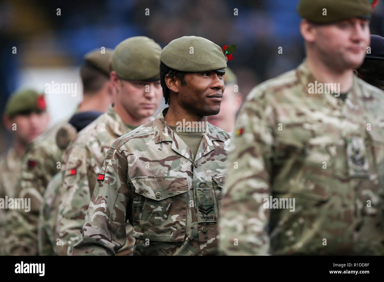 Les membres des forces armées au cours de la Premier League match entre Chelsea et Arsenal à Stamford Bridge sur 11 Novembre 2018 à Londres, en Angleterre. (Photo par Arron Gent/phcimages.com) Banque D'Images