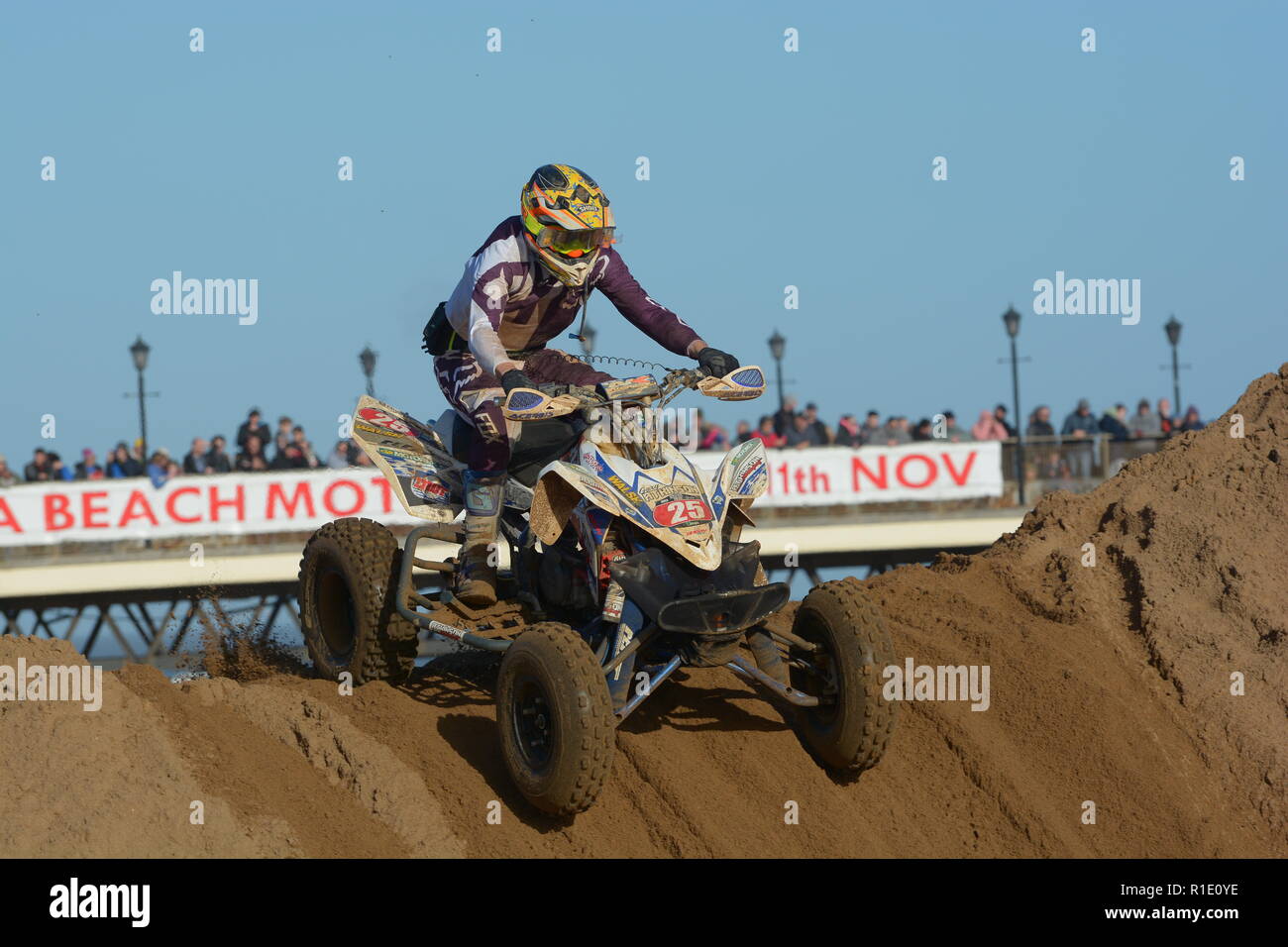 Plage de Skegness race Les 10 et 11 novembre 2018. Enduro, Motocross, side-car et quad racing sur le sable Banque D'Images Plage de Skegness race Les 10 et 11 novembre 2018. Enduro, Motocross, side-car et quad racing sur le sable Banque D'Images