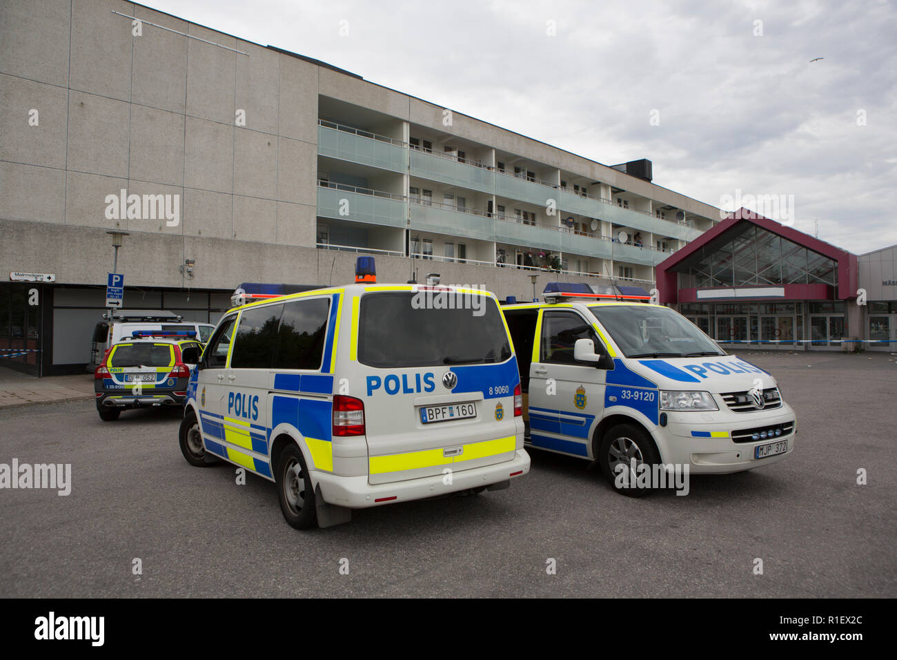 La police dans une scène de crime, Kista, Suède. Banque D'Images