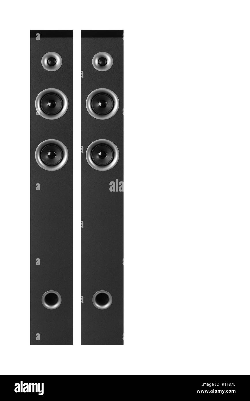 La musique et son - Deux Vue de face d'une ligne haut-parleur Bluetooth tour de baie cabinet boîtier isolé sur un fond blanc. Banque D'Images