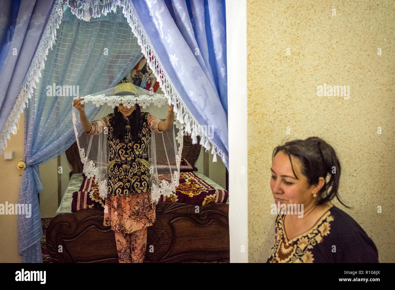 L'Ouzbékistan, Boukhara, jeune mariée Banque D'Images
