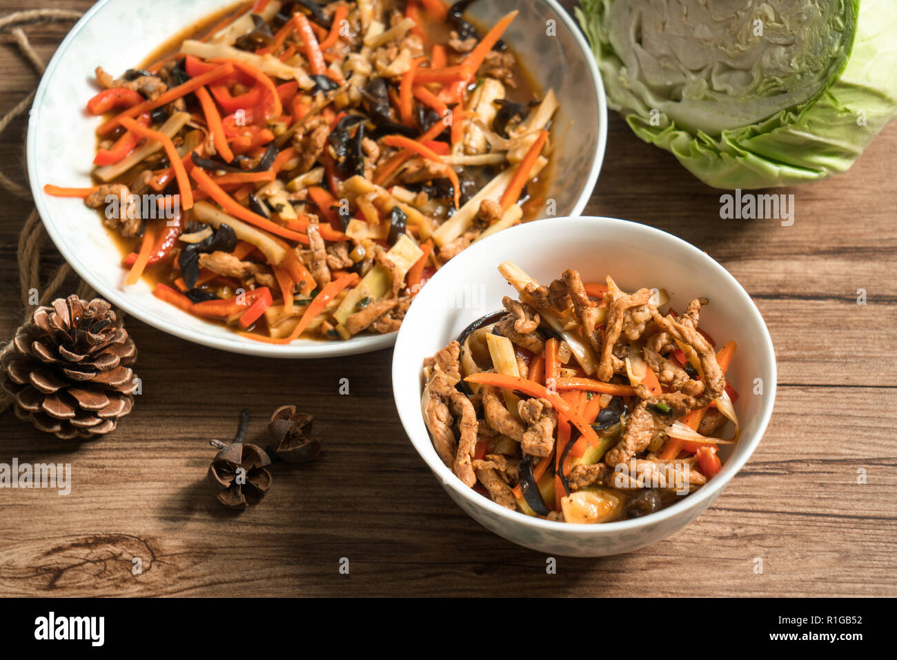 L'alimentation traditionnelle chinoise, sauté de porc à la sauce de poisson Banque D'Images
