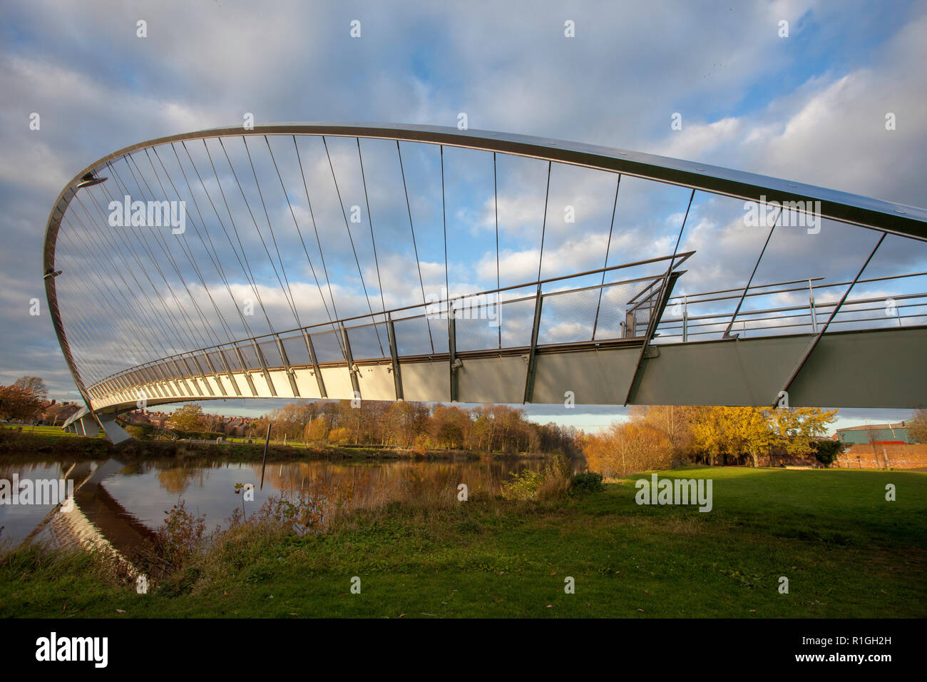 Le pont primé York Millennium, un passage piéton et à vélo de la rivière Ouse à Fulford, près de york Banque D'Images