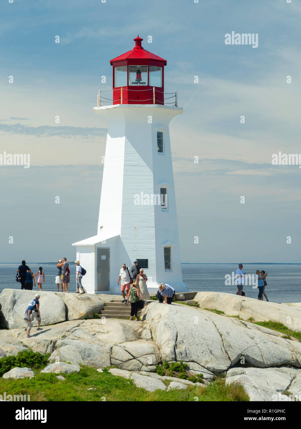 La célèbre Peggy's Point Lighthouse, Peggy's Cove, en Nouvelle-Écosse, Canada. Banque D'Images