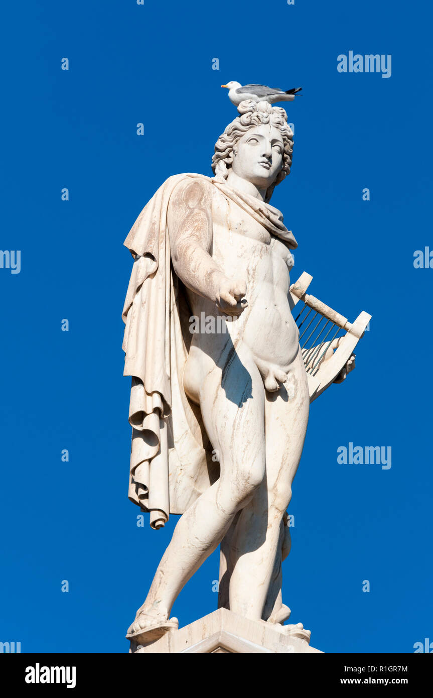 Statue Apollon classique Banque D'Images