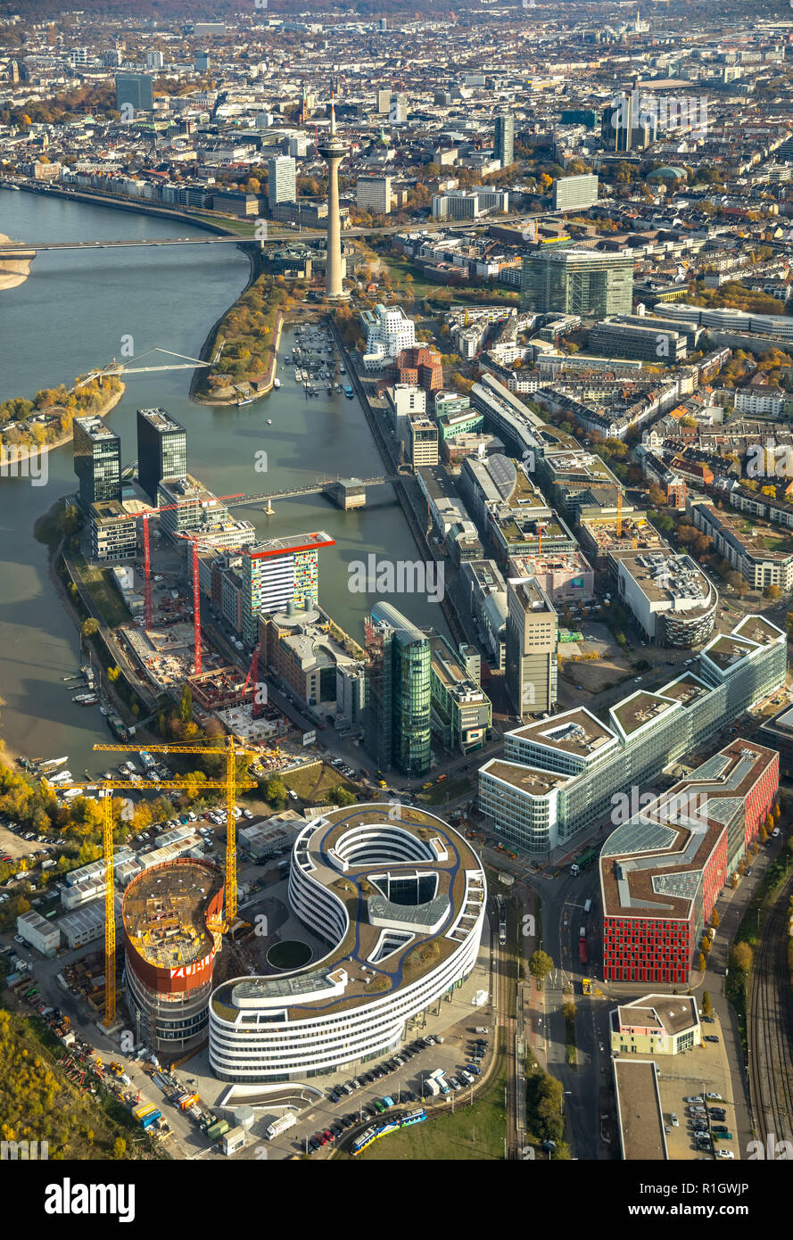 Trivago nouveau siège social dans le quartier de Dusseldorf, médias trivago dévoile son nouveau campus mondial, TRIVAGO-Siège, Dusseldorf, port, Rhénanie, No Banque D'Images