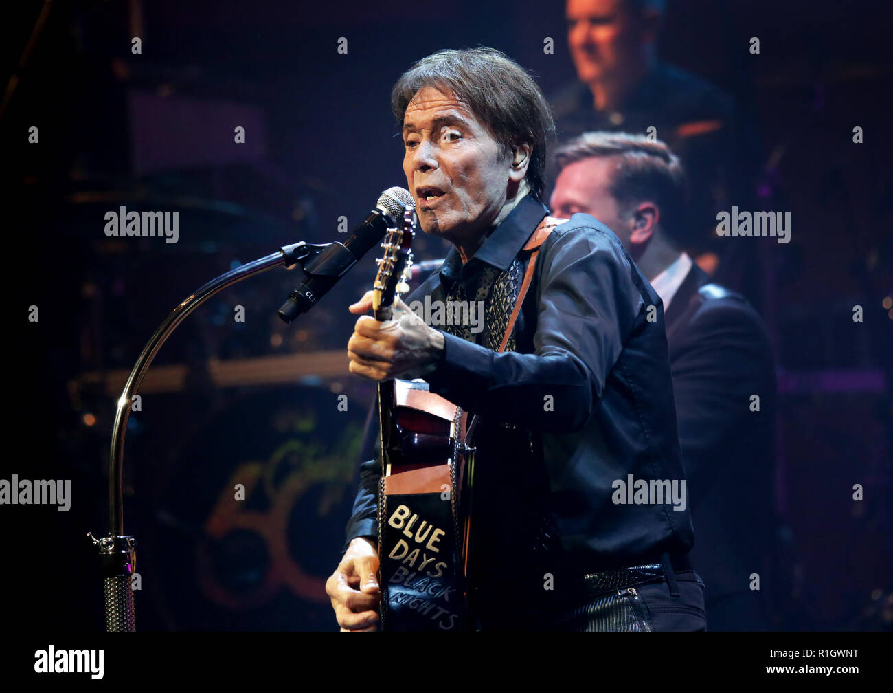 Sir Cliff Richard effectue à la Manchester Bridgewater Hall avec : Cliff Richard Où : Manchester, Royaume-Uni Quand : 12 Oct 2018 Credit : Sakura/WENN.com Banque D'Images