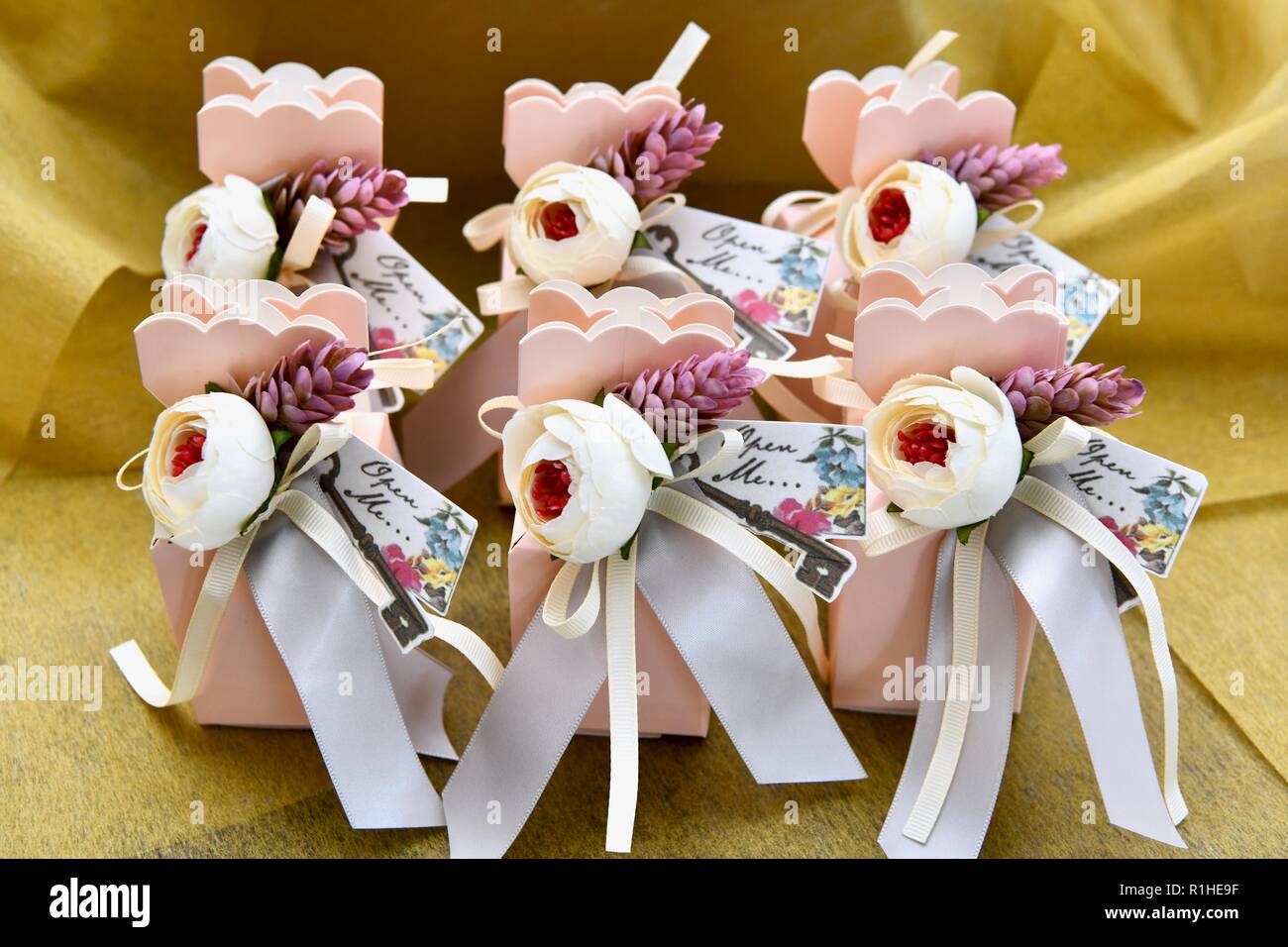 Relations sérieuses in fête d'anniversaire party favors Banque D'Images