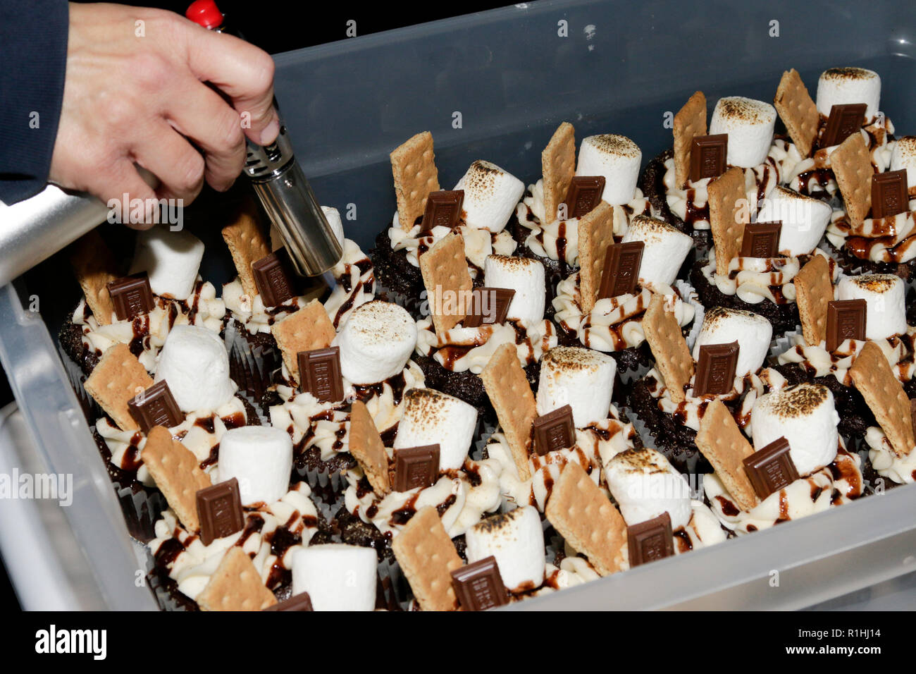 S'Mores Cupcakes Banque D'Images