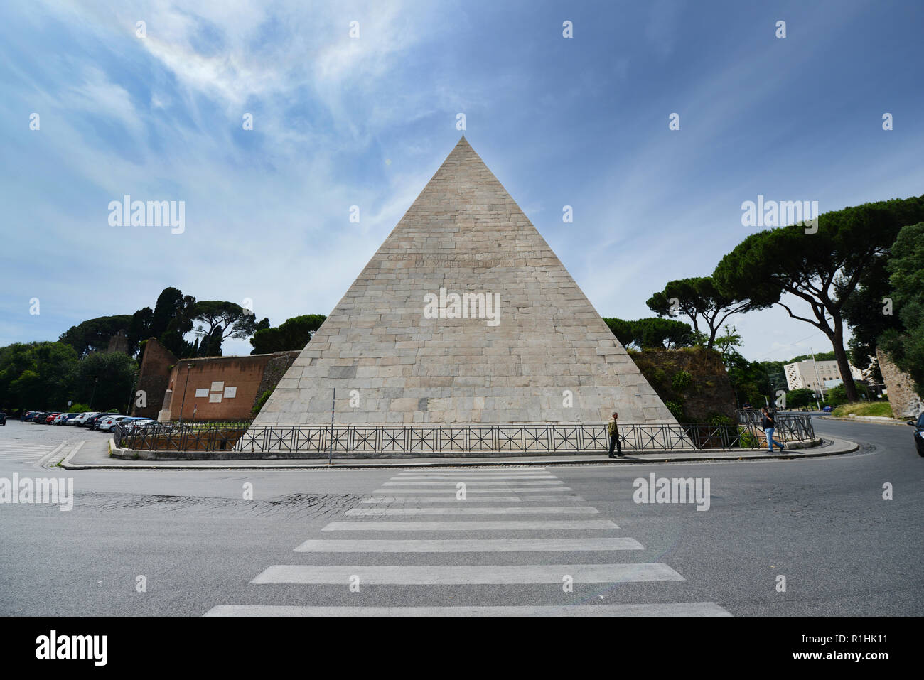 La Pyramide de Cestius à Rome, Italie. Banque D'Images