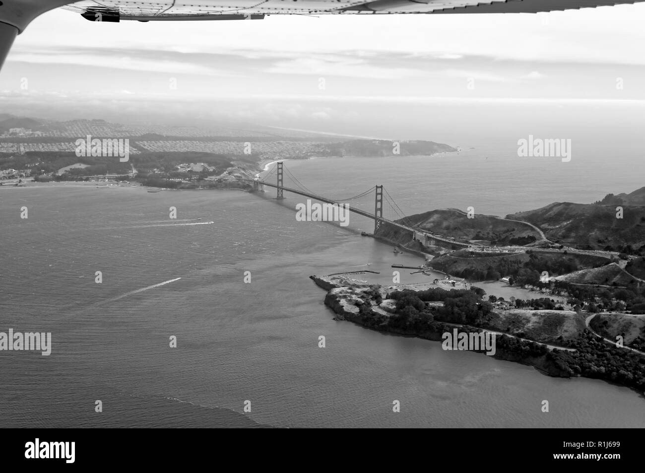 Vue aérienne de Golden Gate Bridge et San Francisco à partir du nord-est Banque D'Images