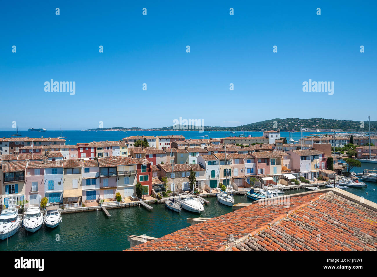 Cityscape, Port Griamud, Var, Provence-Alpes-Côte d'Azur, France, Europe Banque D'Images