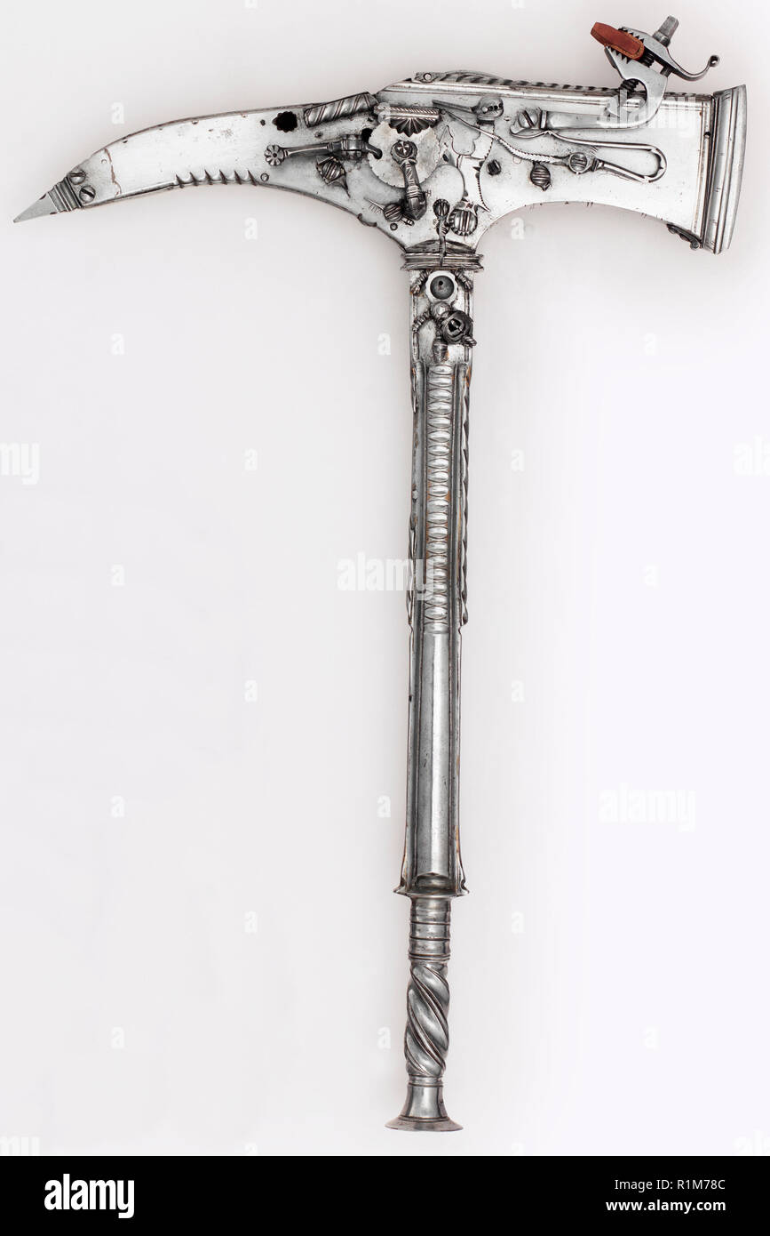 Combinaison d'une hache et d'wheellock pistolet. Espagnol ou allemand,  début du 17e siècle Photo Stock - Alamy
