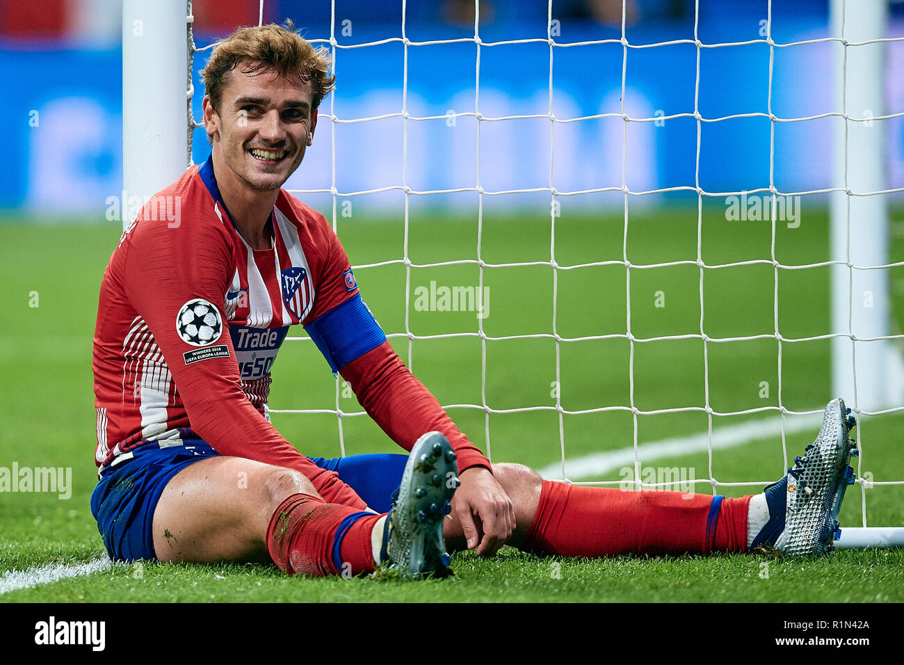 MADRID, ESPAGNE - 06 novembre : Antoine Griezmann de l'Atletico de Madrid réagit sur le terrain pendant un match du groupe de la Ligue des Champions entre le Club Atlético de Madrid et le Borussia Dortmund à l'Estadio Metropolitano de Wanda, le 6 novembre 2018 à Madrid, Espagne. (MB) Banque D'Images