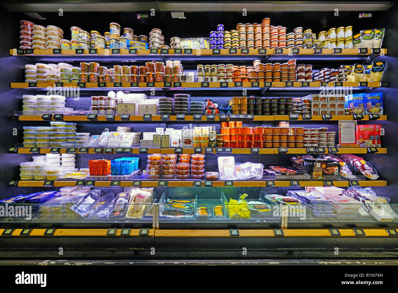 Vue de La Grande Epicerie du bon marche, une épicerie gastronomique sur la Rive Gauche rive gauche à Sèvres Babylone, Paris, France. Banque D'Images