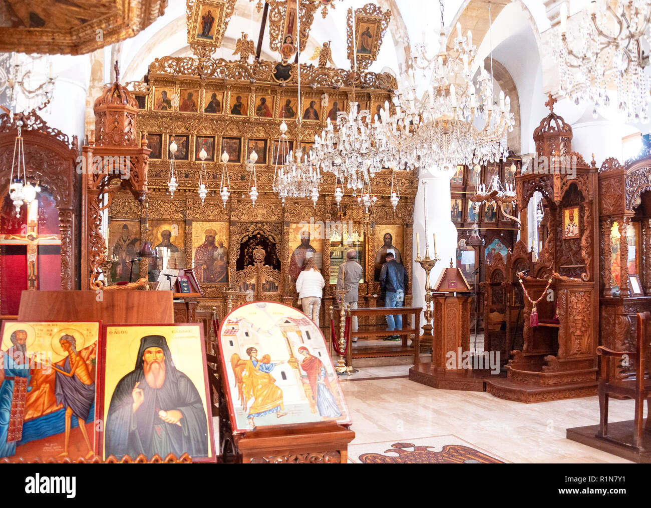 L'autel du monastère de la Sainte Croix (Timios Stavros), Omodos (montagnes Troodos), Limassol District, République de Chypre Banque D'Images