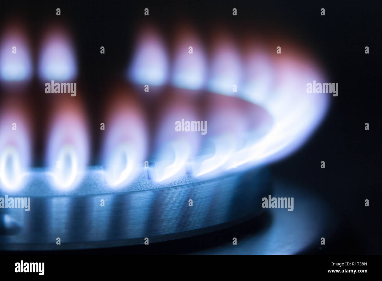 La combustion du gaz dans le brûleur du four gaz Banque D'Images