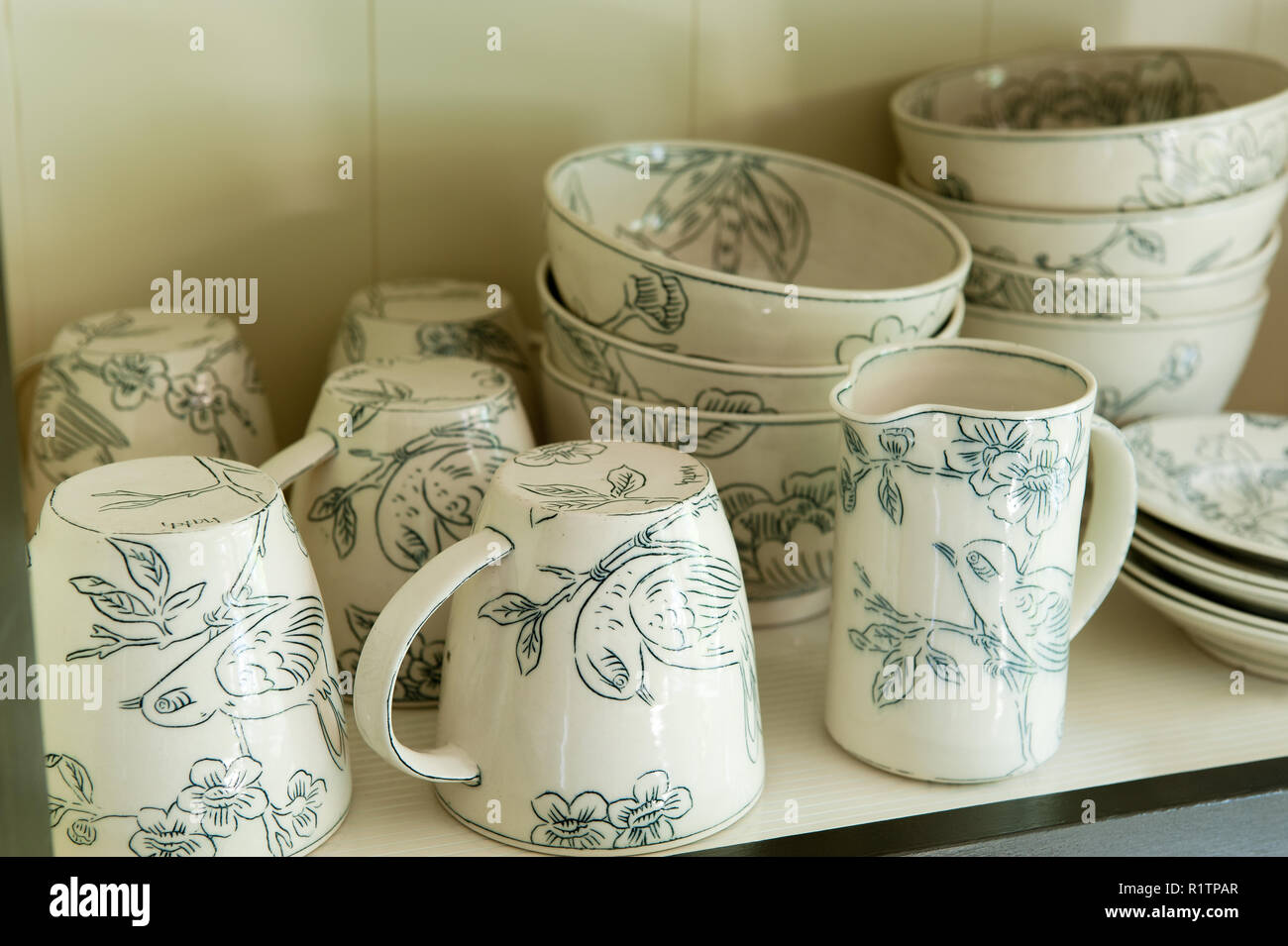 Sur le thème des oiseaux de la table Banque D'Images