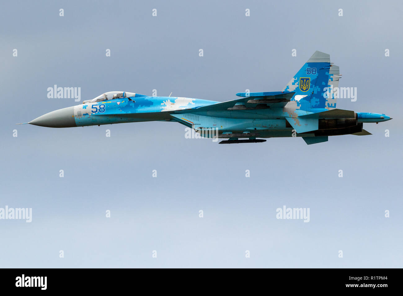 KLEINE BROGEL, BELGIQUE - SEP 8, 2018 : l'Armée de l'air ukrainienne Sukhoi Su-27 FLANKER fighter jet avion en vol sur la base aérienne d'Oostende. Banque D'Images