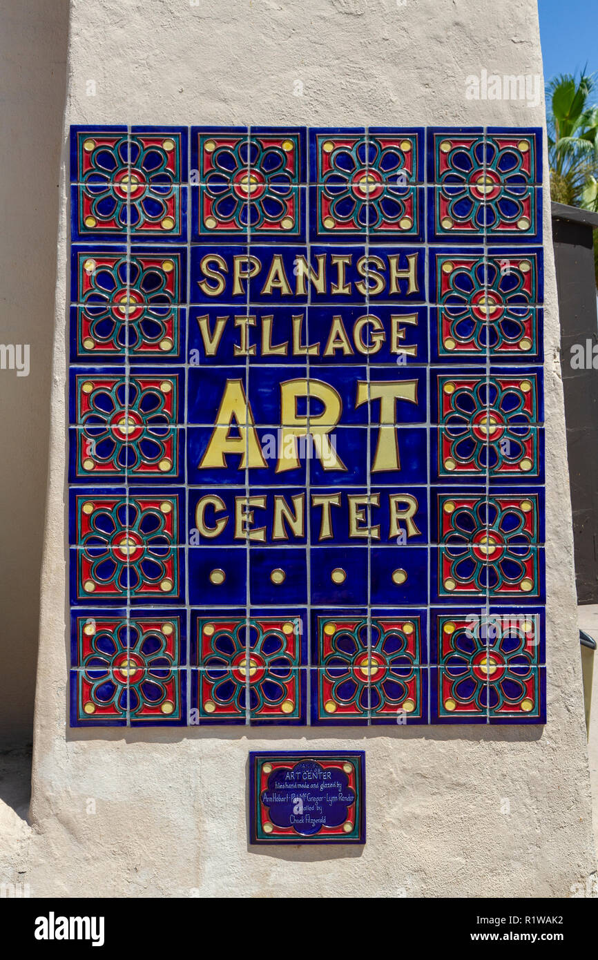 Mosaïque de carreaux de céramique pour le Village Espagnol Art Centre à Balboa Park, San Diego, California, United States. Banque D'Images