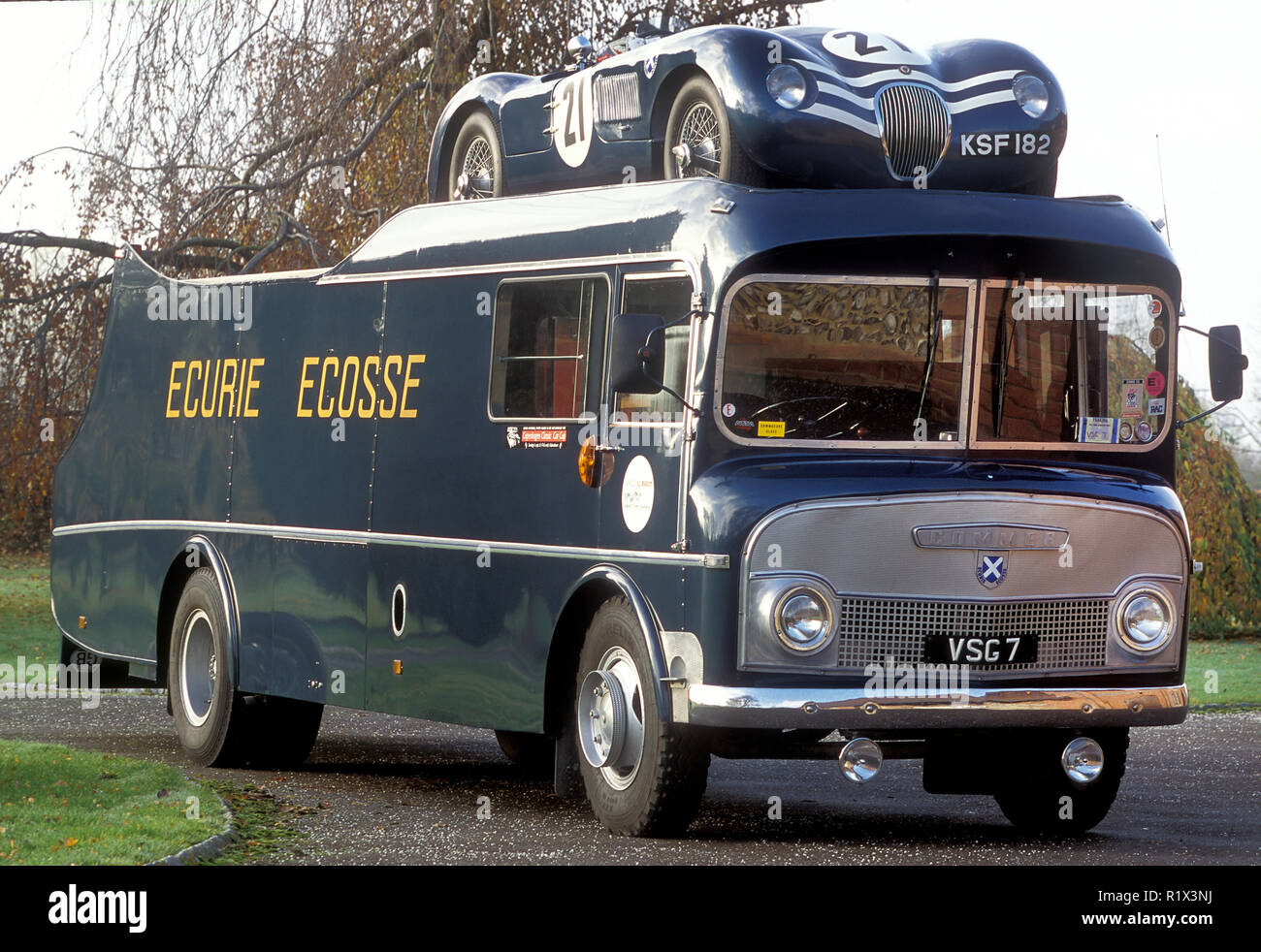 1959 Ecurie Ecosse 1937 T3 transporter avec Jaguar Type C Photo