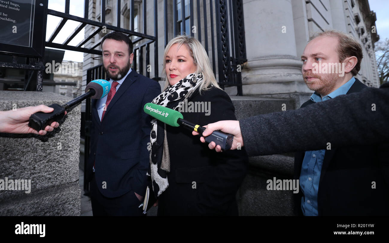 (De gauche à droite) SDLP Chef Colm Eastwood, Sinn Fein Leader adjoint Michelle O'Neill et l'Irlande du Nord La chef du Parti Vert Steven Agnew, arrivent pour une séance d'Brexit avec Taoiseach Leo Varadkar à des édifices gouvernementaux à Dublin Banque D'Images