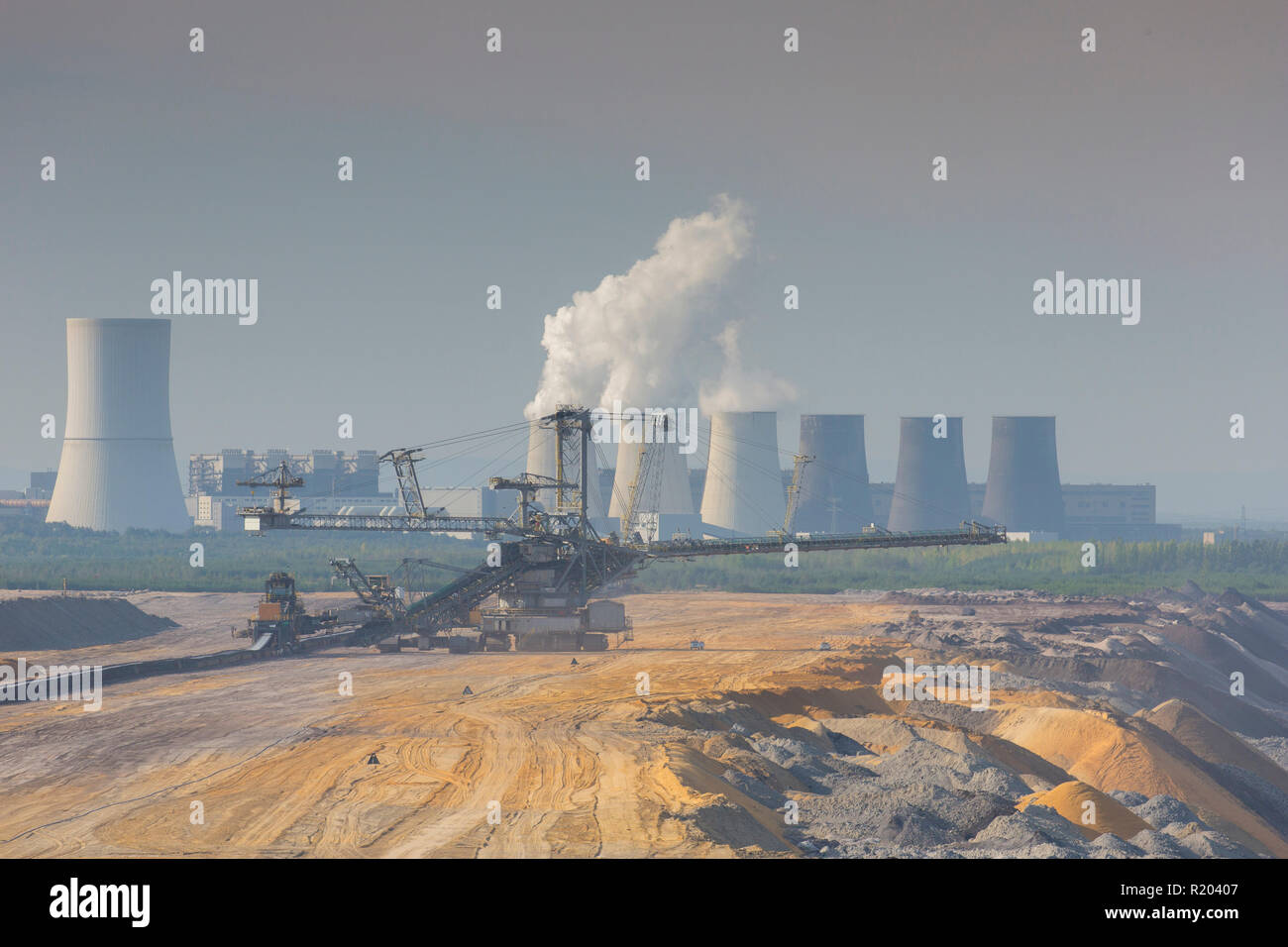 Les centrales au lignite de Boxberg et usine de Nochten mine à ciel ouvert. La Saxe, Allemagne Banque D'Images