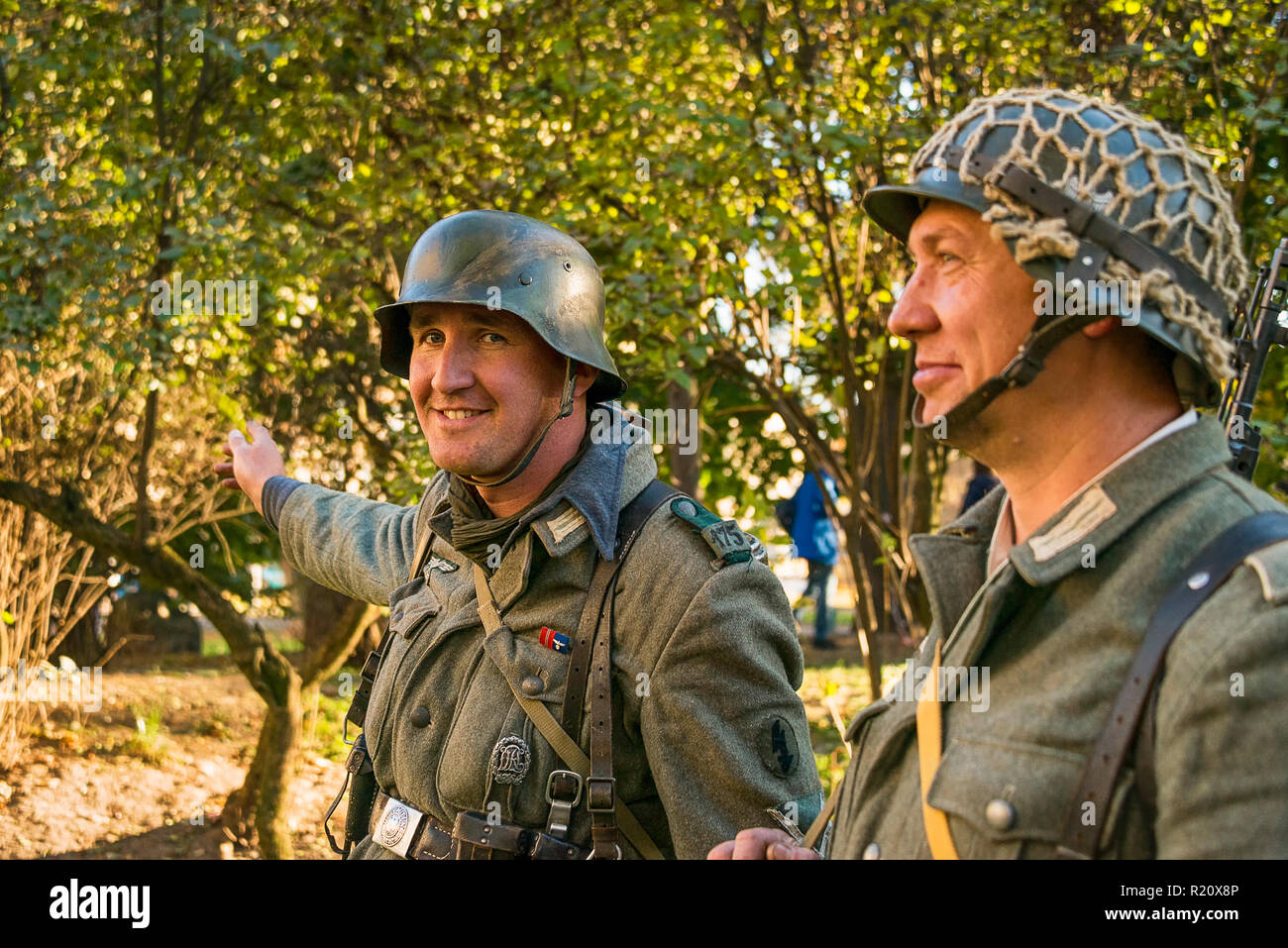 Lviv, Ukraine - Oktober,14, 2018 : la reconstitution historique militaire est dédié à l'anniversaire de la création de l'Armée insurrectionnelle ukrainienne. Banque D'Images