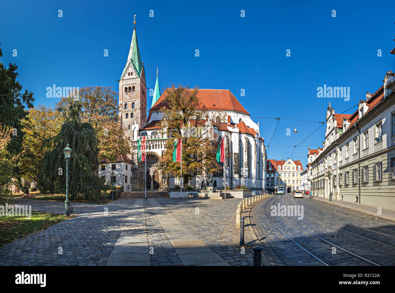 Augsbourg, Bavière, Allemagne - circa 2018, octobre : la cathédrale d'Augsbourg (allemand : Dom Maria Heimsuchung) est une église catholique romaine à Augsbourg, Ba Banque D'Images