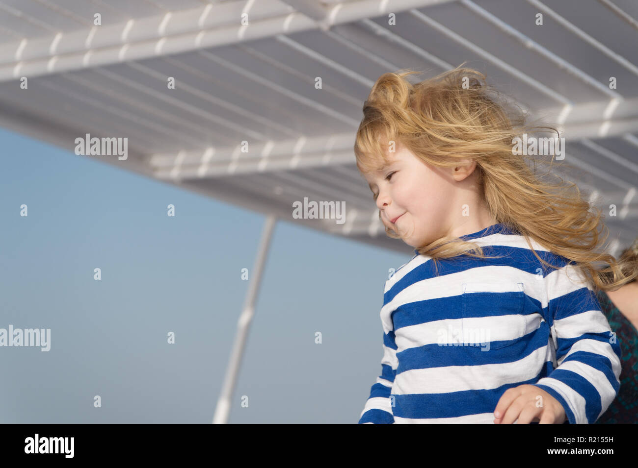 Vacances En Famille Inoubliables En Mer Enfant Heureux Face Rayee Chemise De Marin Profitez De L Enfant Vacances Sur Bateau De Croisiere Bateau De Croisiere Vacances En Famille Bebe Garcon Enfant Cheveux Longs Vacances En Famille Inoubliables En Mer Enfant Heureux Face Rayee Chemise De Marin Profitez De L Enfant Vacances Sur Bateau De Croisiere Bateau De Croisiere Vacances En Famille Bebe Garcon Enfant Cheveux Longs