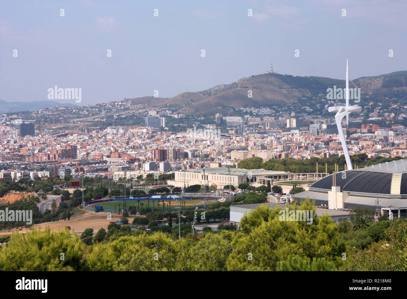 Paysage urbain de Barcelone - vue aérienne Vue depuis la colline de Montjuic. Banque D'Images