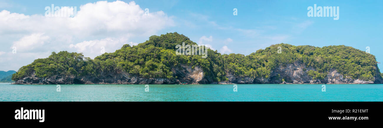 Île tropicale dans la mer Banque D'Images