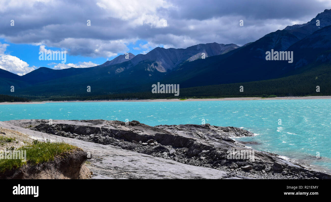 Photos de puissants contreforts de la montagne de l'Alberta Banque D'Images