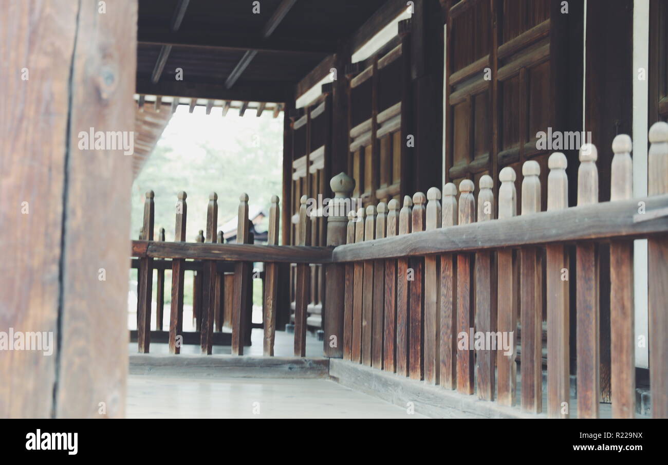 Nara, Nara, la Chine. 15 Nov, 2018. ÂshÃ Âdai TÃ……-ji, également connu sous le nom de Temple Toshodai, est un temple bouddhiste de la secte" RisshÃ…Â dans la ville de Nara, dans la préfecture de Nara, Japon. Le Classic Golden Hall, également connu sous le nom de l'kondÃ…Â, a une histoire unique, avec un toit en croupe sept bay large façade. Il est considéré comme l'archétype du ''classique.''il a été fondé en 759 par la dynastie Tang moine Jianzhen durant la période Nara. Jianzhen fut engagé par le nouveau pouvoir de clans à la recherche de fonds du secteur privé et des aristocrates. Crédit : SIPA Asie/ZUMA/Alamy Fil Live News Banque D'Images