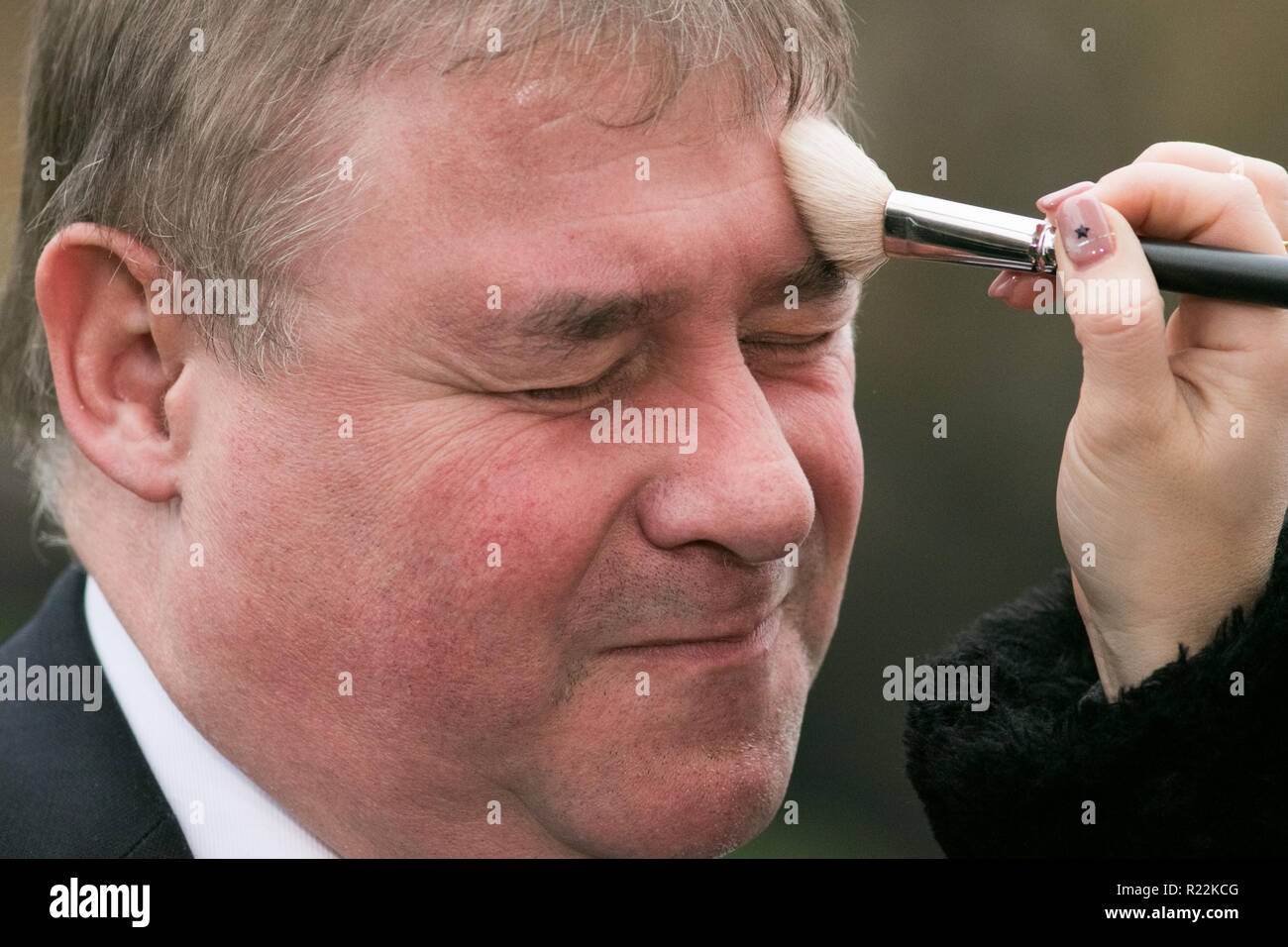 London UK. 16 novembre 2018. Mark Francois, député conservateur d'Wickford et Rayleigh est interviewé par les médias à Westminster sur le projet d'accord Brexit proposition. Mark Francois aurait envoyé une lettre de non confiance au Président du Comité 1922 Sir Graham Brady Crédit : amer ghazzal/Alamy Live News Banque D'Images