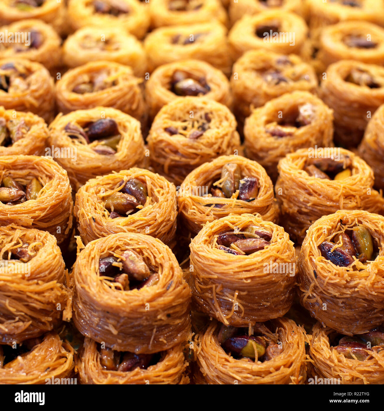 L'arabe baklava sucrées avec les pistaches Banque D'Images