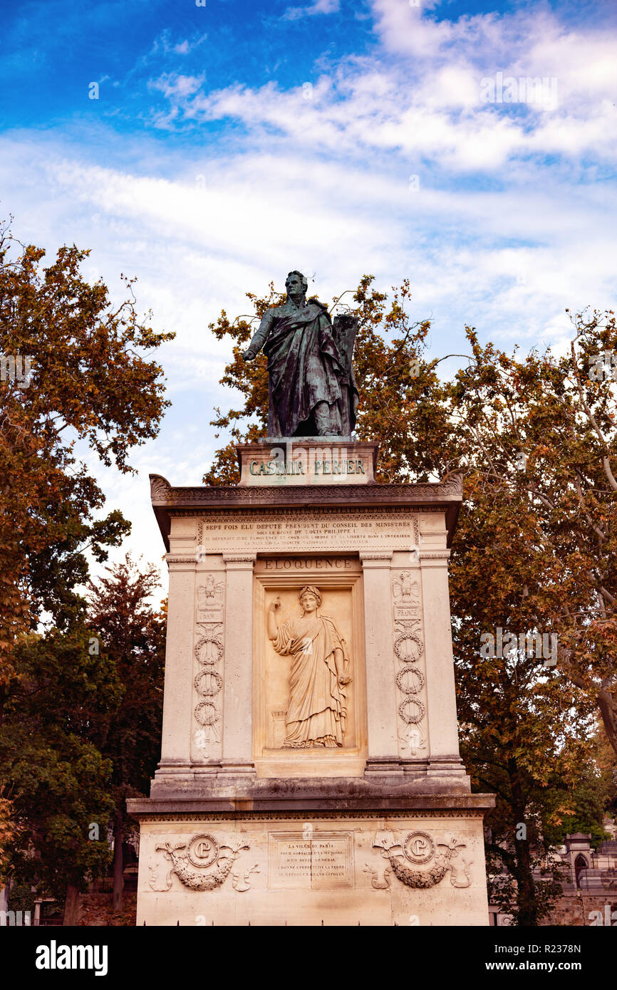 France, Paris, 6 octobre 2018 : Statue d'un ancien président de la République française, cimetière du Père Lachaise Banque D'Images