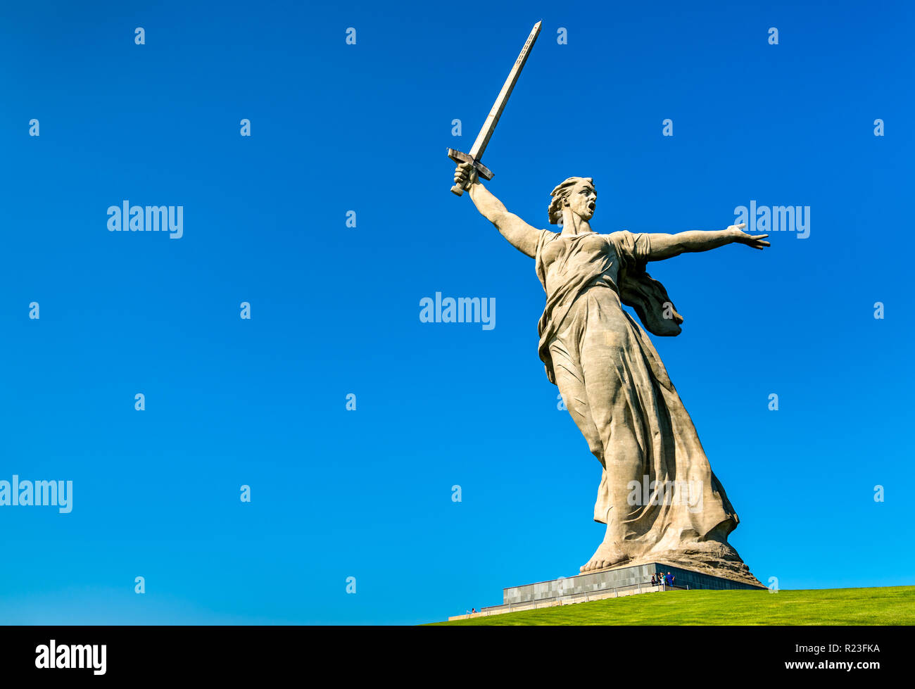 La patrie des appels, une statue colossale sur Mamaïev Kurgan à Volgograd, Russie Banque D'Images La patrie des appels, une statue colossale sur Mamaïev Kurgan à Volgograd, Russie Banque D'Images