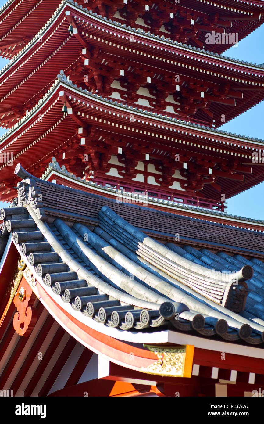 La Pagode du Temple Sensoji (Asakusa Kannon), le plus vieux temple de Tokyo, Japon, Asie Banque D'Images