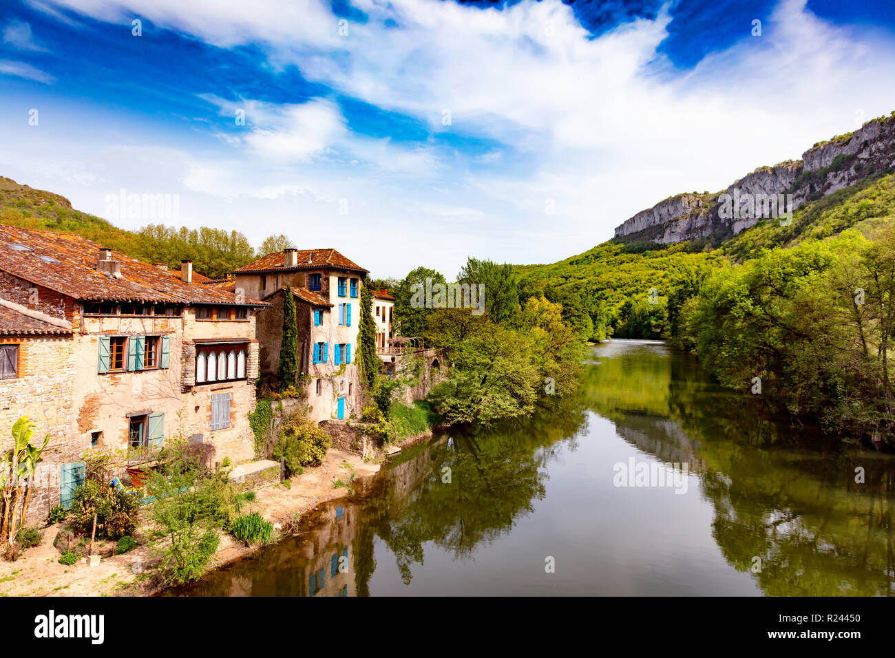 Saint Antonin Noble Val village, Tarn, Midi-Pyrénées, Occitanie, France Banque D'Images