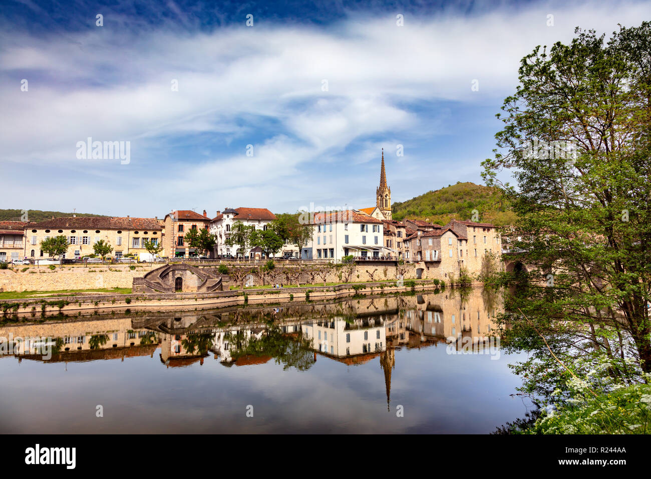 Saint Antonin Noble Val village, Tarn, Midi-Pyrénées, Occitanie, France Banque D'Images